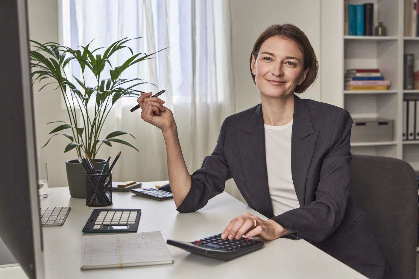 What a Foreclosure Really Does to Your Credit (With the Alternatives Compared)
